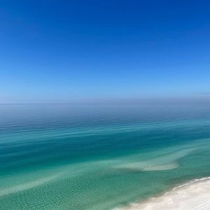 Meet your Posher, Carla